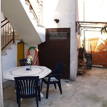 Apartment Nana 1 Шибеник Екстер'єр фото