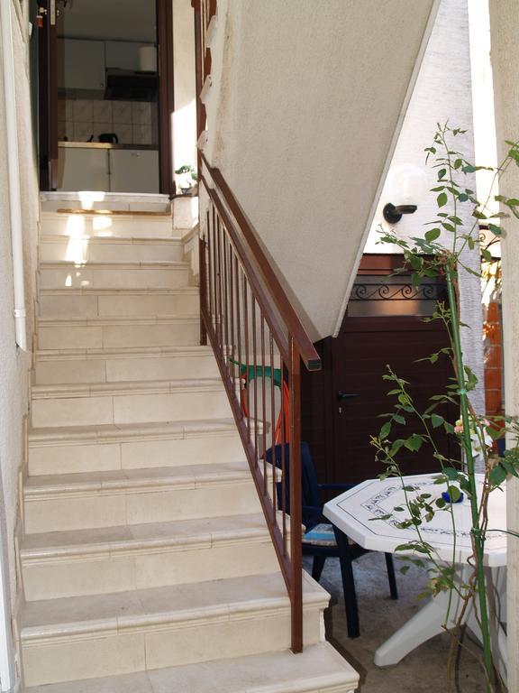 Apartment Nana 1 Шибеник Екстер'єр фото